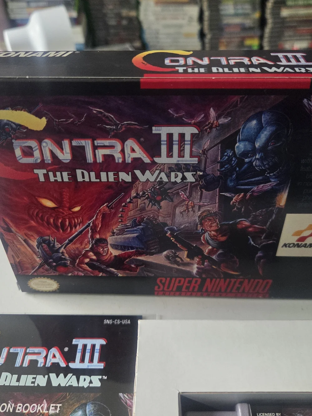 Contra III: The Alien Wars - Super Nintendo (Black/Red)